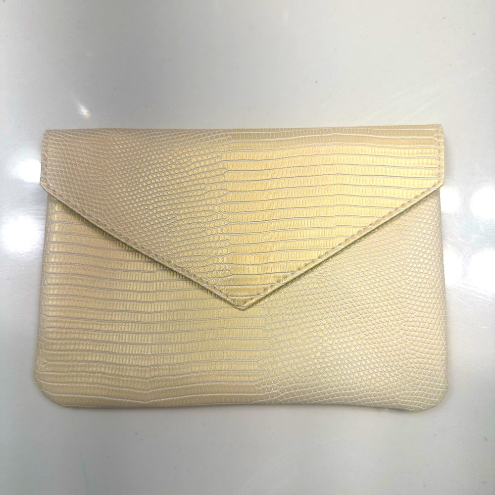 Ipsy make up bag